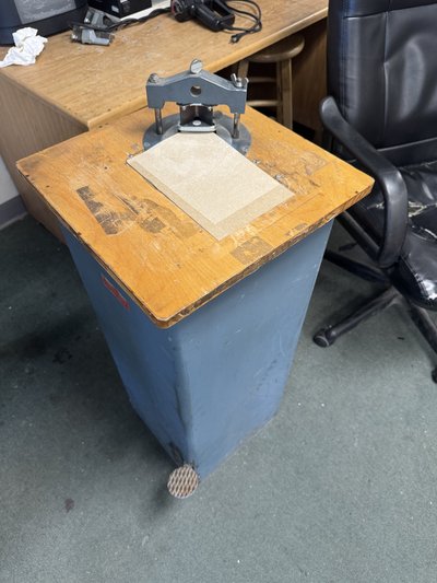 Lassco Cornerounder Model 50 -- Manual Corner Rounder — Lassco Cornerounder 50