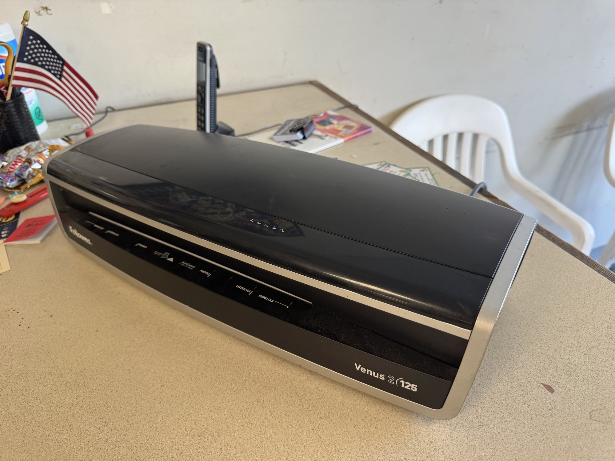 Pouch Laminator -- Desktop Pouch Laminating Machine — Unknown Unknown main photo